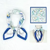 Blauw Wit Bloemen Sjaaltje – Klassiek & Stijlvol