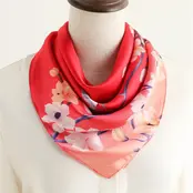 Goodies Label Sjaaltje Blossom Coral 70 x 70 cm | Bloemenprint