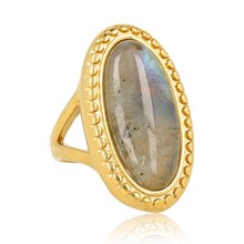 Vintage Ring met Ovale Edelsteen • Labradorite