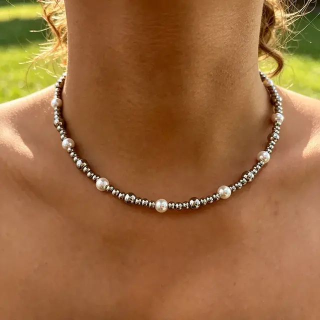 Zilverkleurige Stainless Steel Bolletjes Ketting met Parels 39 + 5 cm | Goodies