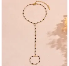 Goudkleurige Stainless Steel Handketting met Zwarte Kralen | Goodies