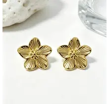 Goodies Label Goudkleurige Bloem Statement Oorstuds 2,1 cm | Stainless Steel