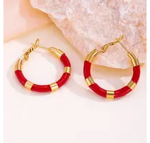 Goodies Label Rode Hoops met Goudkleurige Details | Statement Oorringen