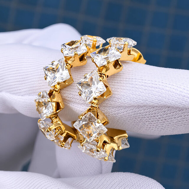 goodies Label  Earring zirkonia