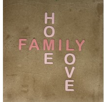 home family love nieuw taupe/zalm(nude roze)