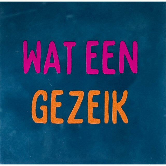 wat een gezeik donkerblauw/knalroze(oranje)