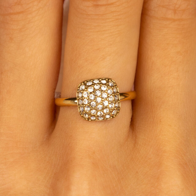 Vierkante Ring met Zirkonia Steentjes