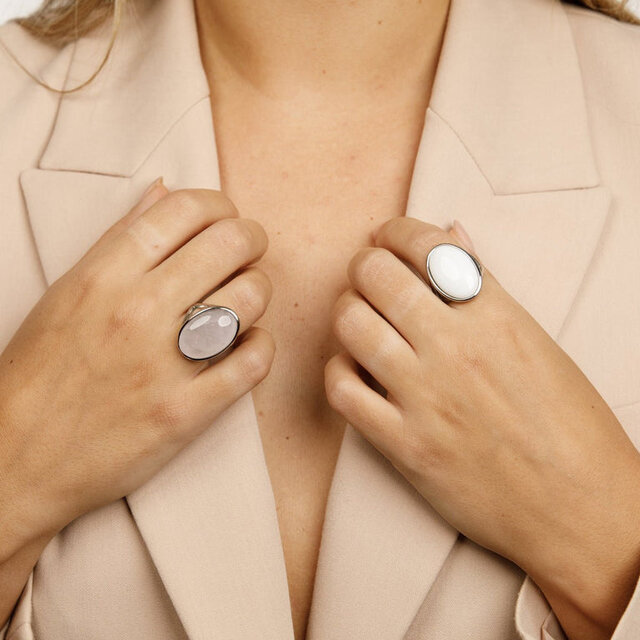 Statement Ring met Ovale Edelsteen • Rose Quartz • Zilver