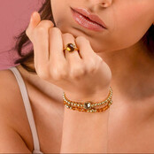 Ring met Hartjesdetail en Ronde Glassteen • Amber