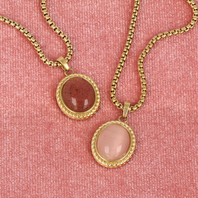 Vintage Ketting met Edelstenen Hanger • Pink Moonstone