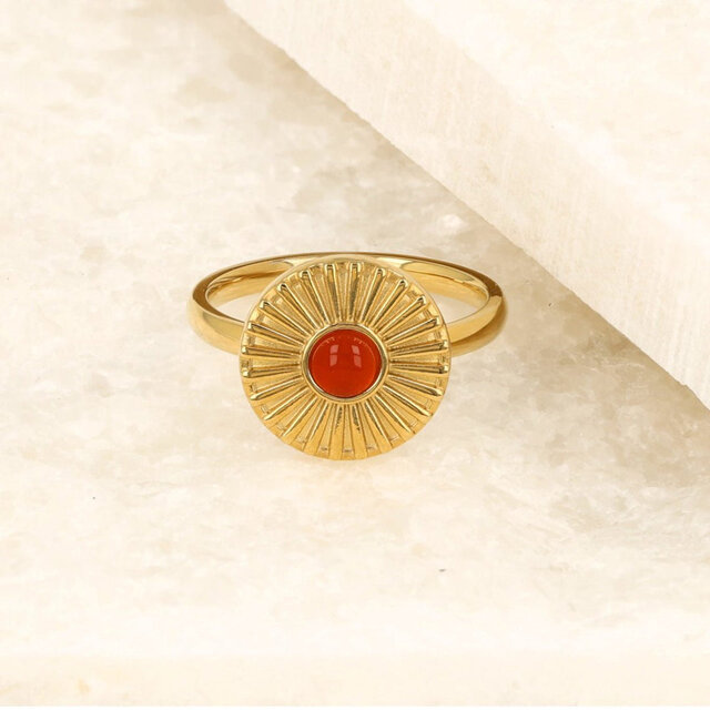 Gouden ring met zonnetje - Carnelian edelsteen - Stijlvol