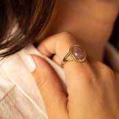 Vintage Ring met Edelsteen & Getwist Randje • Berry Quartz