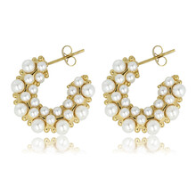 Luxe Gouden Oorbellen met Stralende Witte Parels