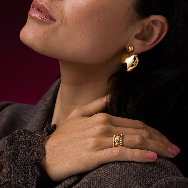 Hartvormige Oorstekers • Goud • 25 mm