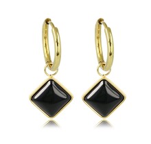 Gouden Oorring met Onyx Ruit Hanger