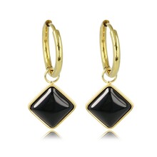Gouden Oorring met Onyx Ruit Hanger