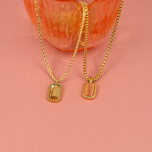 Ketting met Rechthoekige Glassteen en Bolletjesrand • Smoky Topaz