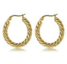Elegante Gedraaide Gouden Oorring 25x3 mm
