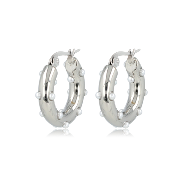 Elegante Zilveren Oorring met Stralende Witte Parels