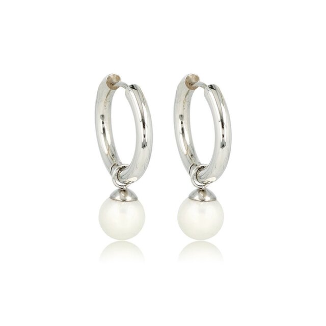 Elegante Zilveren Oorringen met Parelglans