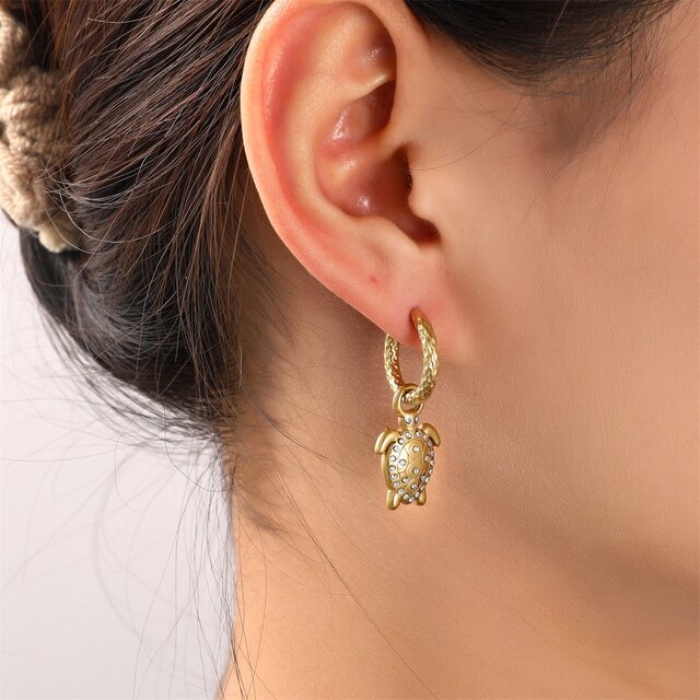 Sparkle Turtle Hoop - 14K E56131-2