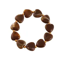 Elastische Hartjes Armband Bruin met Goudkleurige Details