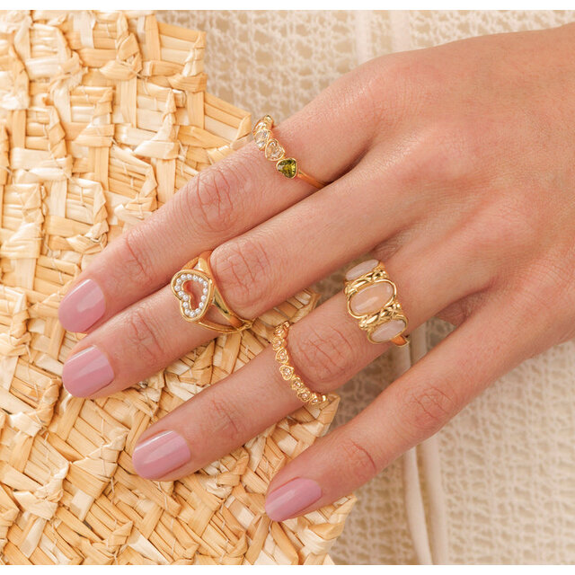 Hartjes Ring met Kleurrijke Kristalglazen