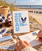SAARTJE x Goodies Ansichtkaart Zeeland Mossel – To the Sea and Back