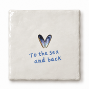 Goodies Label Tegeltje To the Sea and Back Mossel – 10 x 10 cm