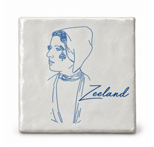 Goodies Label Tegeltje Zeeland Zeeuwse Boerin – 10 x 10 cm