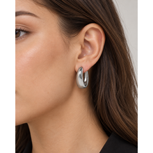Goodies Label Bold Curve Hoops Zilverkleurig – 23 mm