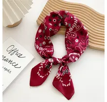 Goodies Label Satin Silk Sjaaltje Rood Bandana – 70 x 70 cm