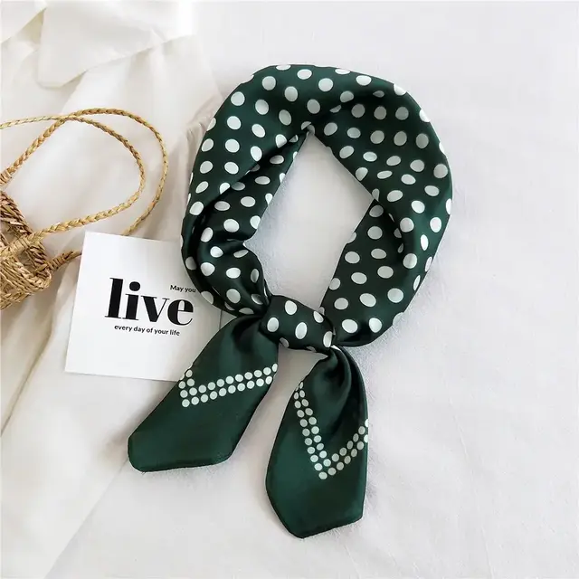 Goodies Label Satin Silk Sjaaltje Groen Polka Dot – 70 x 70 cm