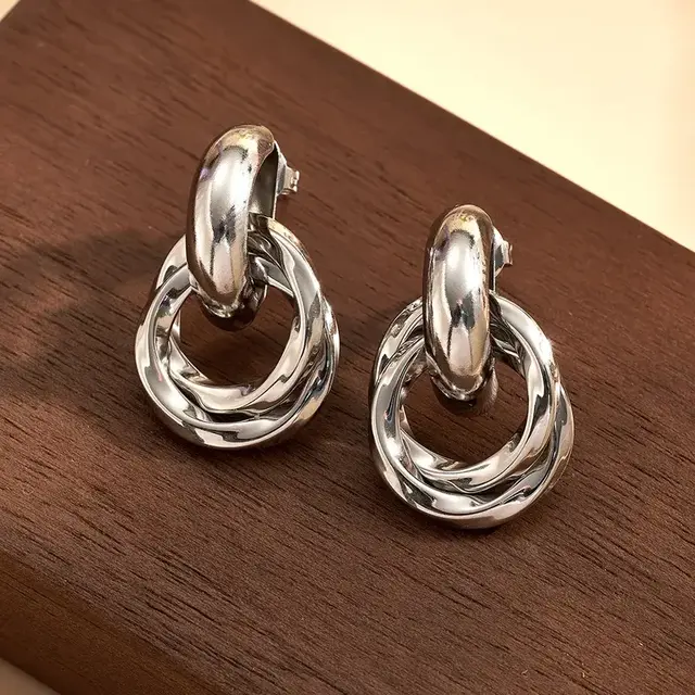 Goodies Label Twist Link Oorbellen Zilverkleurig – 28,6 mm