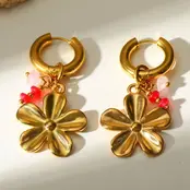 Goodies Label Flower Charm Hoops Goud Roze – 18K PVD