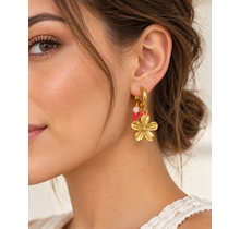 Goodies Label Flower Charm Hoops Goud Roze – 18K PVD
