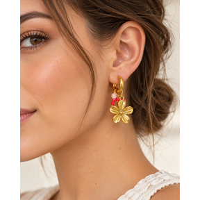 Goodies Label Flower Charm Hoops Goud Roze – 18K PVD
