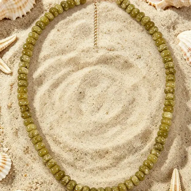 Goodies Label Natuursteen Kralenketting Olijfgroen – 18K PVD