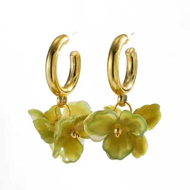 Goodies Label Resin Flower Hoops Olijfgroen Goudkleurig