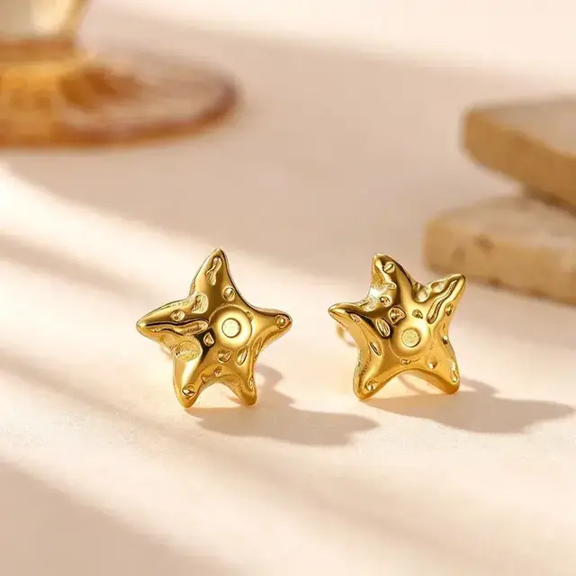 Goodies Label Bold Starfish Studs Goudkleurig – Stainless Steel