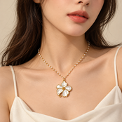 Goodies Label Pearl Flower Ketting Goudkleurig – 40 + 5 cm