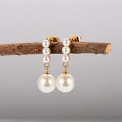 Goodies Label Pearl Drop Studs – Goud of Zilver