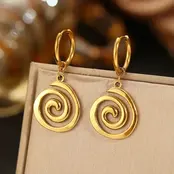 Goodies Label Spiral Statement Hoops Goudkleurig – Stainless Steel