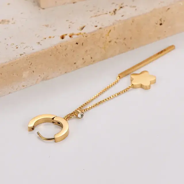 Goodies Label Star Drop Oorbellen – Goud- of Zilverkleurig Stainless Steel