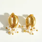 Goodies Label Kauri Shell Pearl Studs Goudkleurig – Stainless Steel