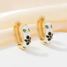 Witte Enamel Bloemen Hoops Goudkleurig – Retro Style