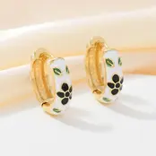 Witte Enamel Bloemen Hoops Goudkleurig – Retro Style