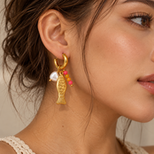 Goudkleurige Vis Hoops met Kralen & Parel-Look – 5,3 cm