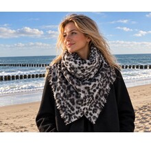 Warme Wintersjaal Leopard – Lichtgrijs – 80 x 200 cm