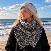 Retro Haarband Grijs – Warm & Stijlvol